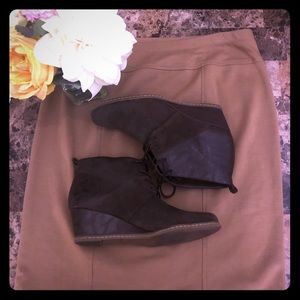 LOWEST ⬇️ PRICE ‼️ Franco Sarto booties size 8.5